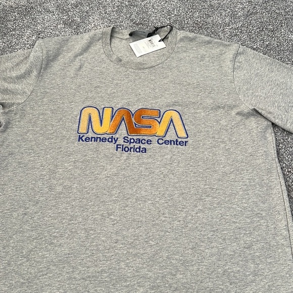 COACH NASA T-SHIRT MEDIUM GREY NEW - Picture 8 of 8